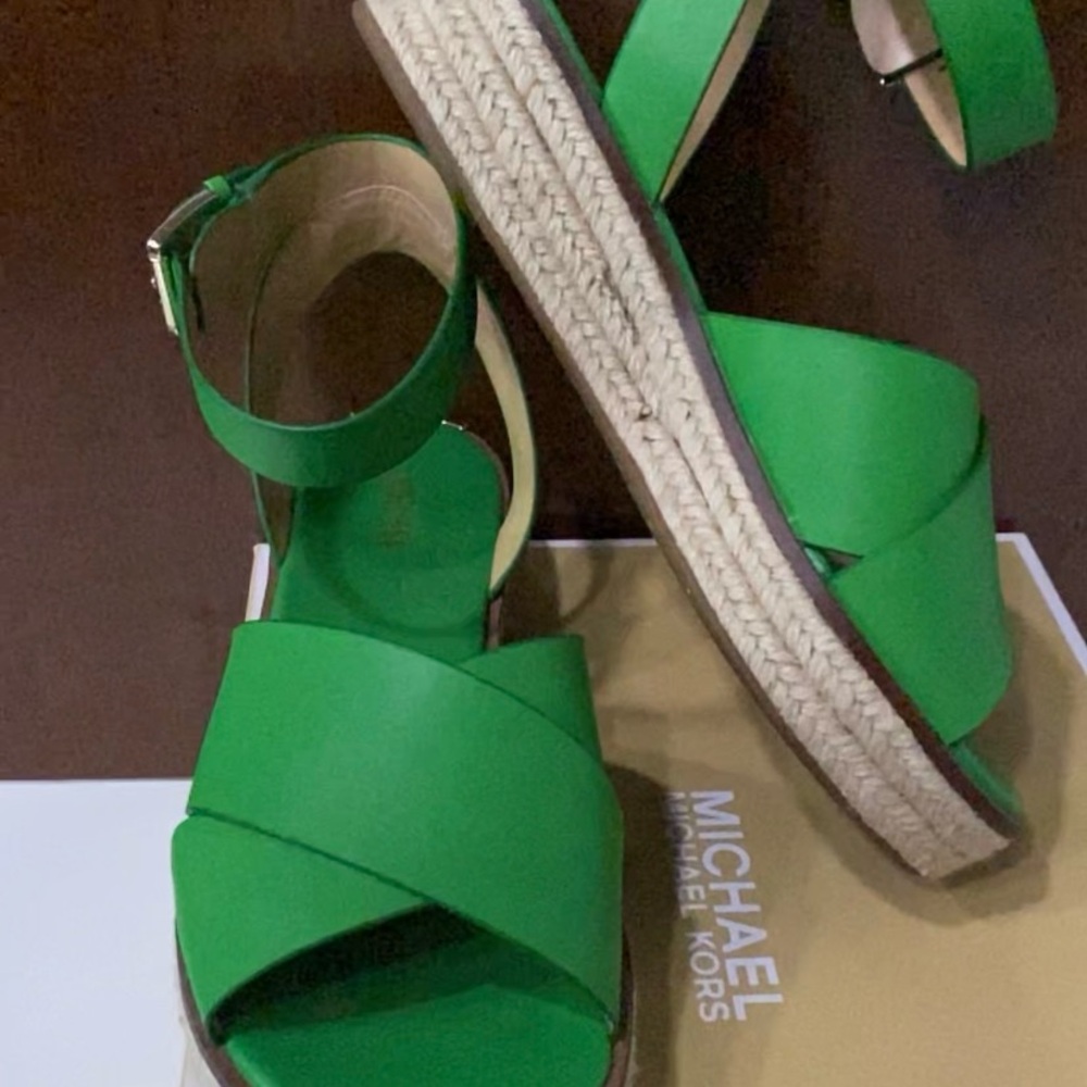 Michael Kors Palm green color leather Abbott Espadrille Sandals. Like new c pics - Picture 8 of 11